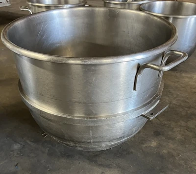 HOBART M-802 Dough Mixers | Envoy Equipment LLC (9)
