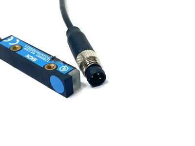 USED SICK RECTANGULAR INDUCTIVE PROXIMITY SENSOR 1099989