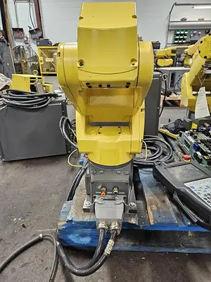 USED 2011 FANUC LR MATE 200IC