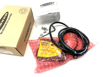 USED BANNER REGISTRATION MARK SENSOR GREEN PERPENDICULAR BEAM