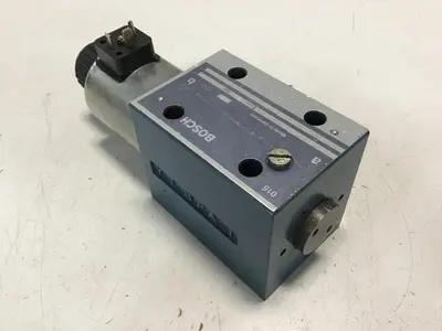 USED BOSCH 0 810 001 909