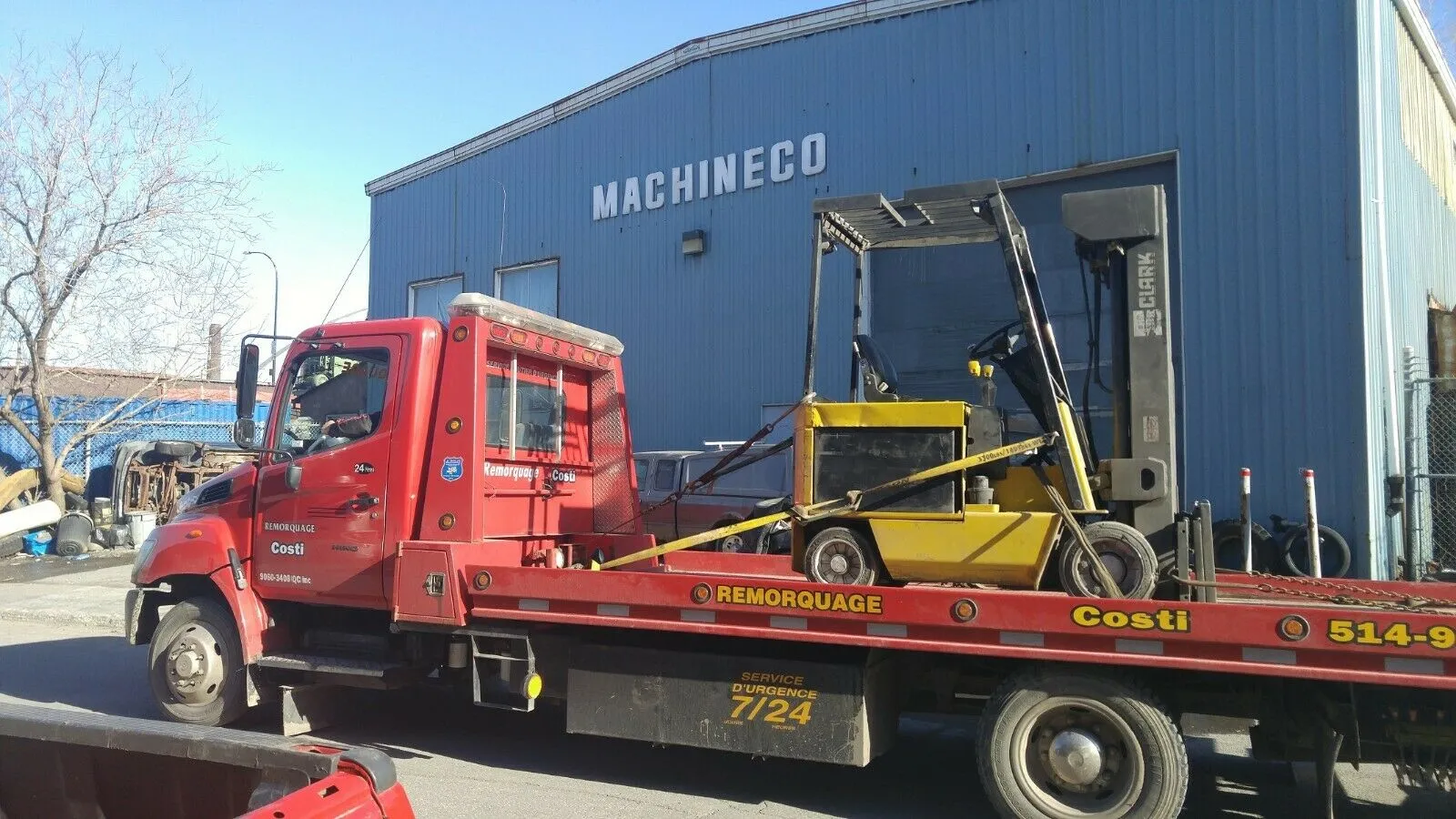 Used Clark 4,000-lb 48V Electric (quad mast) Electric Forklifts Quebec CA | Machineco #1256334