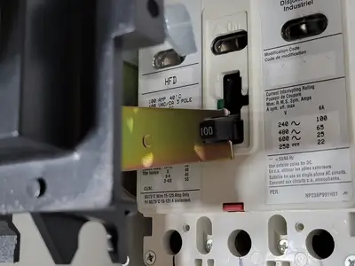 15/100 Amp MCC Circuit Breaker HFD3015/HFD3100 w/ LFD3070R/LFD3150R Limiter