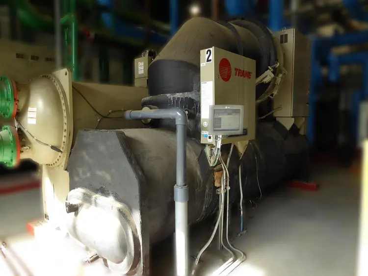 Used TRANE CVHF1300 Chillers | C3 SURPLUS LLC #442429