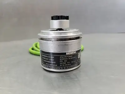 Siemens 6FX2001-2DB02 Incremental Encoder, 10-30VDC, Synchro Flange. 5D-3