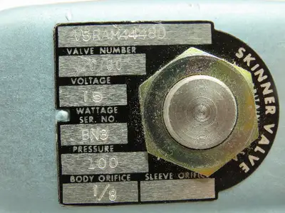 Honeywell Skinner V5RAM44480 Solenoid Valve 120VAC 100 PSI 1/4" NPT (NC)