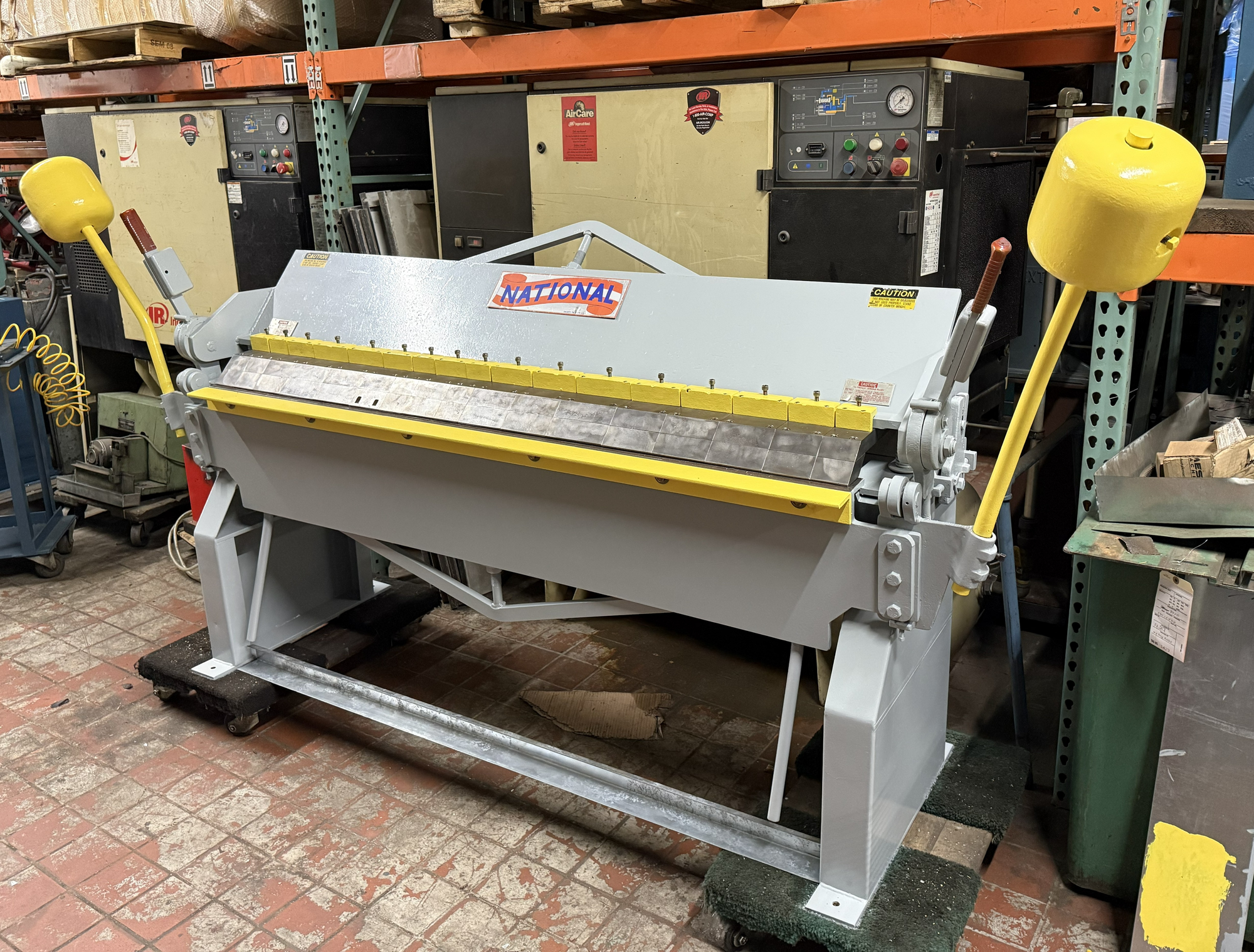 Used _UNKNOWN_ _UNKNOWN_ Box & Pan Brakes including Finger New Jersey US | H. Weiss Machinery & Supply #1305238