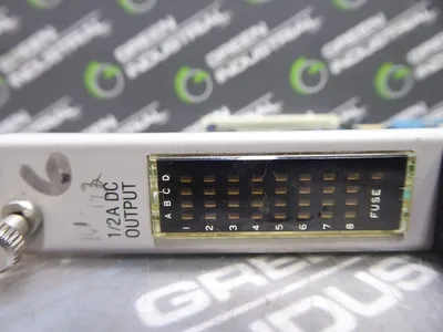 Siemens Simatic 505-4532 1/2A  DC Output Module PWB 2586402-0001 Rev.E Used