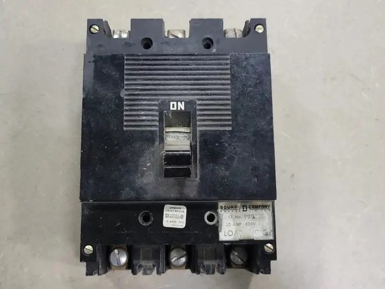 Used SQUARE D 999230 Switchgears British Columbia CA | Lenmark #242292