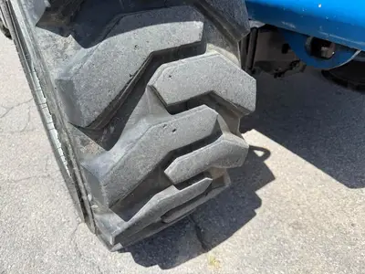 USED 2018 GENIE GTH-5519