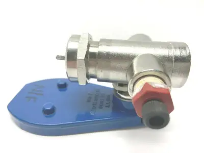 Q410-2 | FMI  Carrier for Q Pump Head - Used
