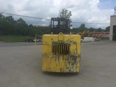Used 2005 Elwell Parker ESI500-36 Internal Combustion Forklifts: Pneumatic Tire New York US | United Lift #1446978