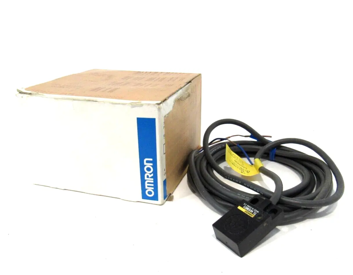 NEW OMRON TL-W5MD1 PROXIMITY SWITCH TLW5MD1