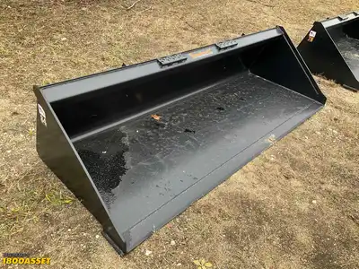 New Tomahawk 84” skid steer bucket, welded on high carbon cutting edge, skid steer quick attach