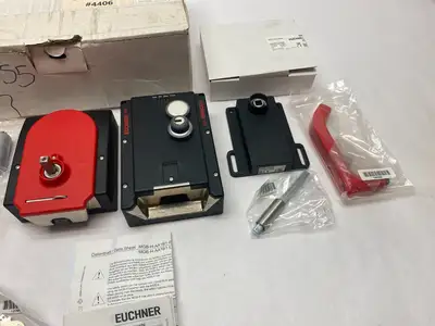 USED EUCHNER GUARD LOCKING MECHANICAL DOOR INTERLOCK SWITCH