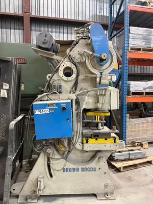 BROWN & BOGGS 17½ LJA Stamping Press | ListingHippo (4)