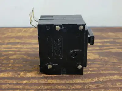 USED CUTLER-HAMMER BA215