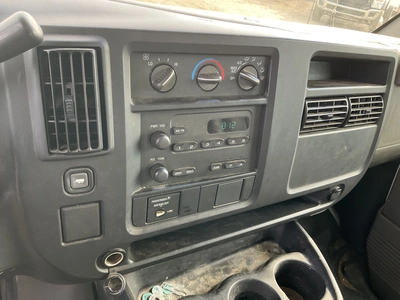 Used 2004 CHEVROLET EXPRESS Box trucks Michigan US | Miedema Asset Management Group #1301464