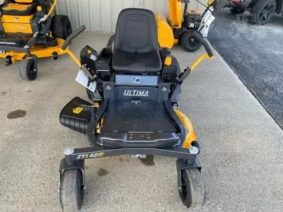 New | in-Stock 2025 CUB CADET ULTIMA Z1 42 Mowers Maine US | Beauregard Equipment #1511267