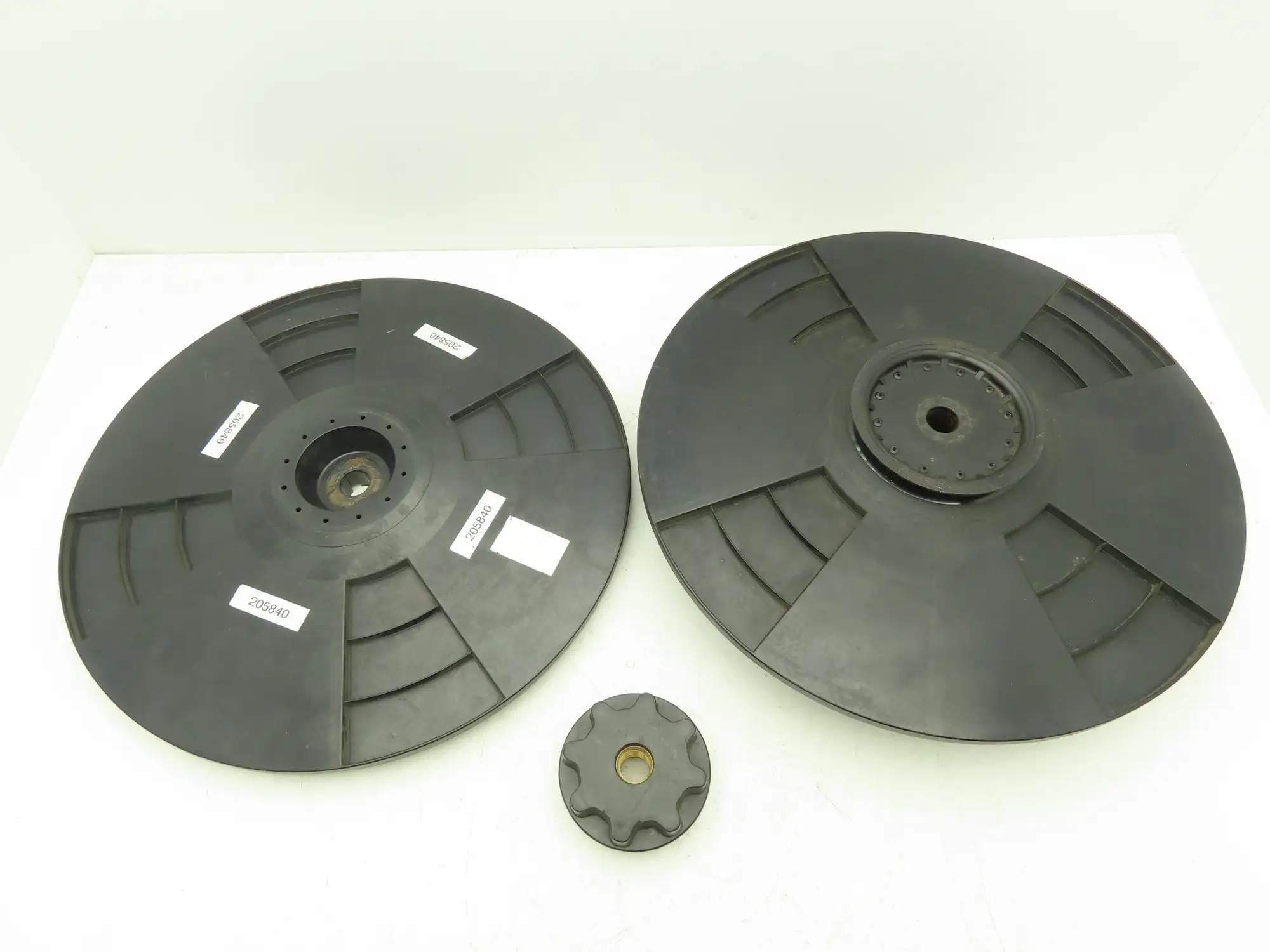 Transpak NA Strap/Band Roll Holder Spool 19.5" Hub Nut Slotted Side Has Crack