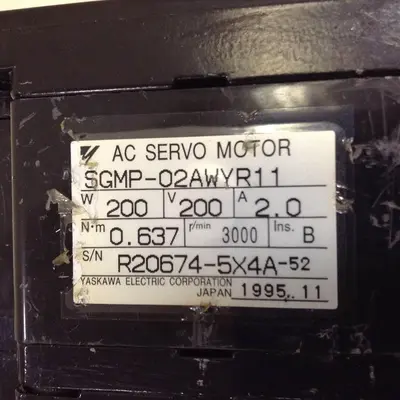 USED YASKAWA SGMP-02AWYR11