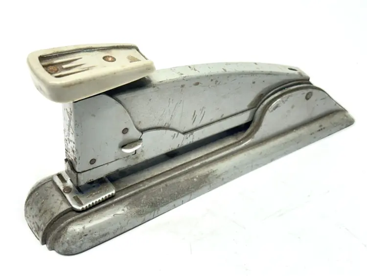 Used Swingline Speed Staple 4 Staplers Michigan US | Maverick Industrial Sales #1467968