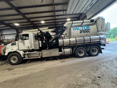 2022 VACTOR 2100I Combination Sewer Cleaner | VacSource (1)