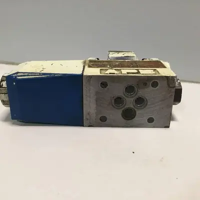 USED VICKERS DG4V32AMP7HT1050