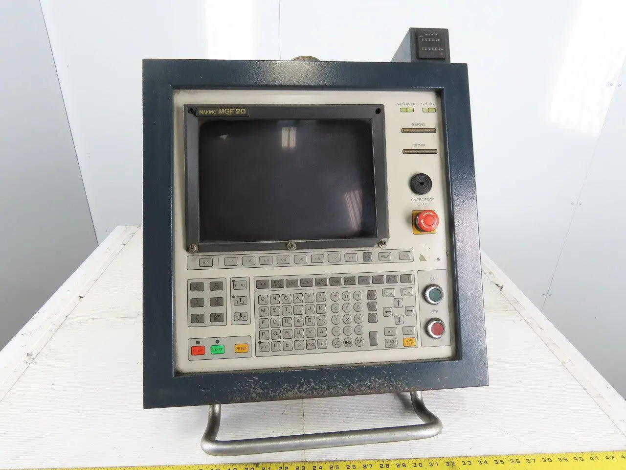 Makino MGF20 CNC Operator Interface Control Panel