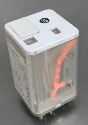 Allen-Bradley 700-HB33Z24/C Relay Loc4D48