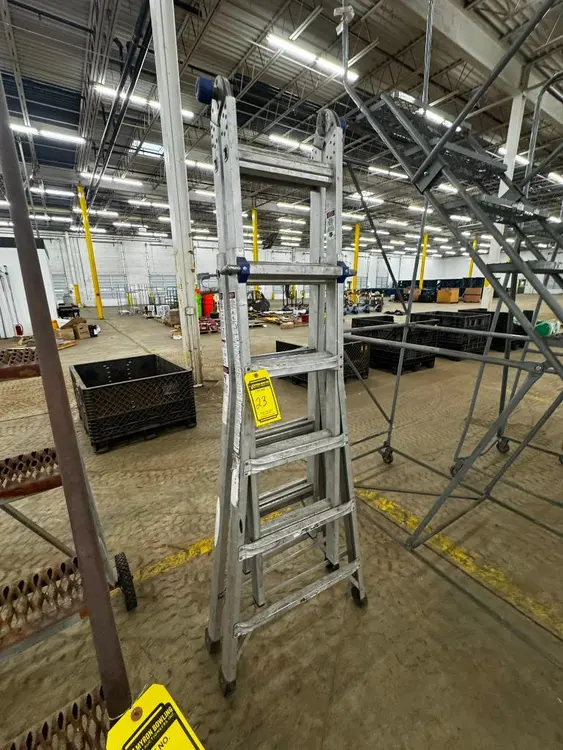 Used _UNKNOWN_ _UNKNOWN_ Ladders North Carolina US | Myron Bowling Auctioneers Inc #1543425