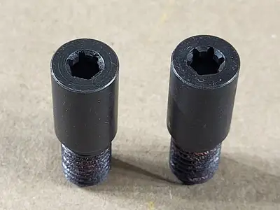 Pilot Bolt IFI23507, 60477303 (Lot of 2)