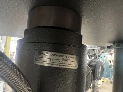 USED CARVER CARVER 3693 PRESS