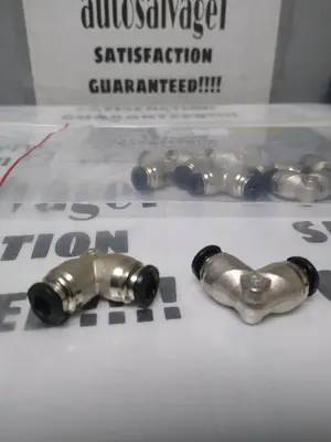 UNBRANDED,61762142,TUBE UNION ELBOW 5MM OD LOT OF 10