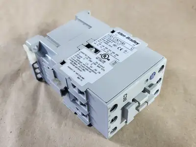 NEW ALLEN-BRADLEY 100-C30D00