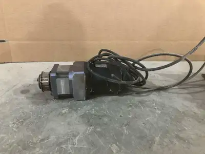 Allen-Bradley F-4030-Q-H00AA 1.4kW Servo Motor 4000RPM 3PH w/ PX115-010 10:1