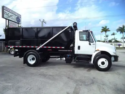 Used 2019 INTERNATIONAL _UNKNOWN_ Hooklifts & Roll-Offs Florida US | TLC Truck & Equipment #1568910