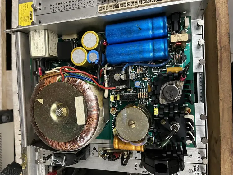 Used NUM FS200504B 200506A2 Misc Electrical & Power Parts BE | Apt International N.V #363507