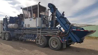 USED 1997 PEERLESS BAKER HUGHES HYDRA FRAC BLENDER TRAILER