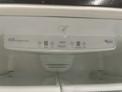Used WHIRLPOOL GOLD FREEZER ON BOTTOM Refrigerators Michigan US | Miedema Asset Management Group #1425164