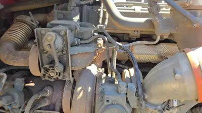 USED 2015 PETERBILT 579