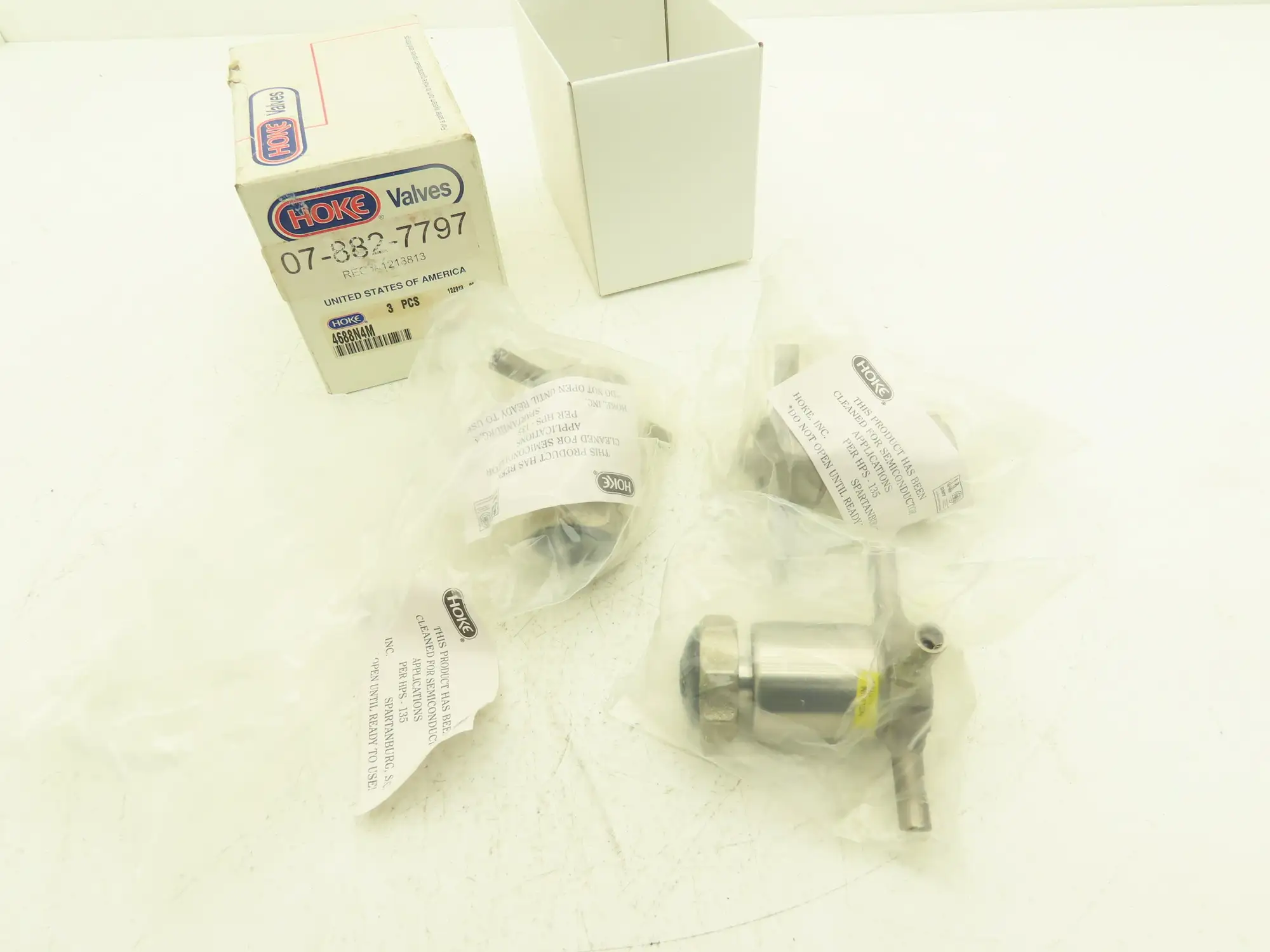 Hoke Valves 4688N4M Stainless 3-Port Diaphragm Valve 300psi  Box of 3