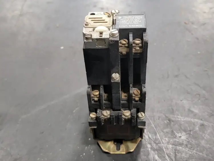 Used ALLEN-BRADLEY 700-NT Misc Electrical & Power Parts British Columbia CA | Lenmark #247053