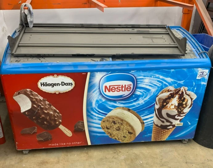 130-0098 AHT RIO S150 Self Contained Freezer Merchandiser Display Case