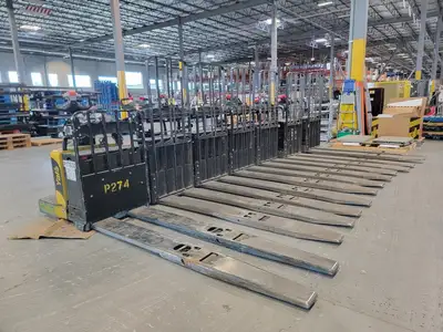 USED RAYMOND 8410