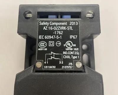USED SCHMERSAL AZ16-02ZVRK-STL-1762