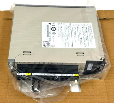 NEW YASKAWA SGDV-R70A01B SERVO DRIVE SGDVR70A01B