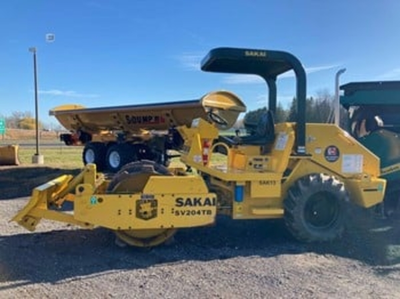 USED 2021 SAKAI SV204TB