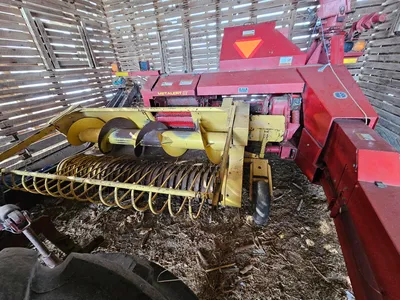 NEW HOLLAND FP230 chopper | Iron Listing (3)