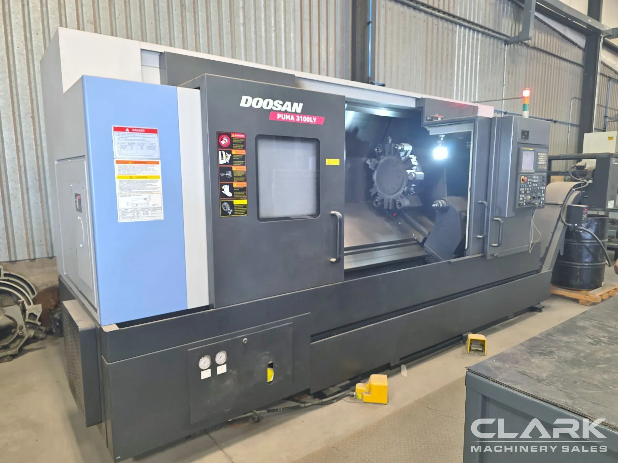 2012 DOOSAN PUMA 3100LY, ONLY 200 CUTTING HOURS